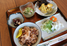 名物ヒジキ天ぷらと季節の海鮮