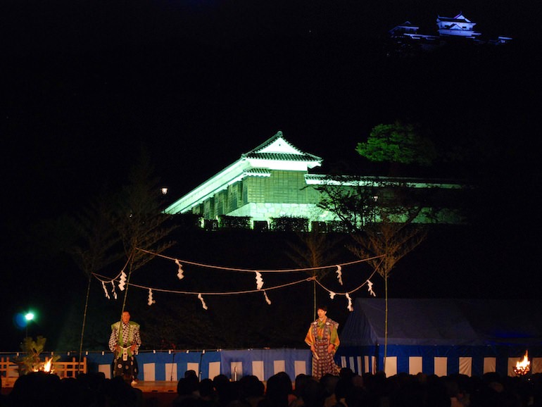 松山城薪能