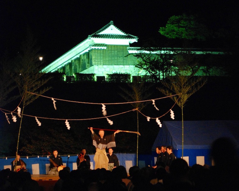 松山城薪能