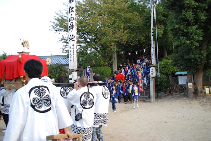 松山神社奴踊り