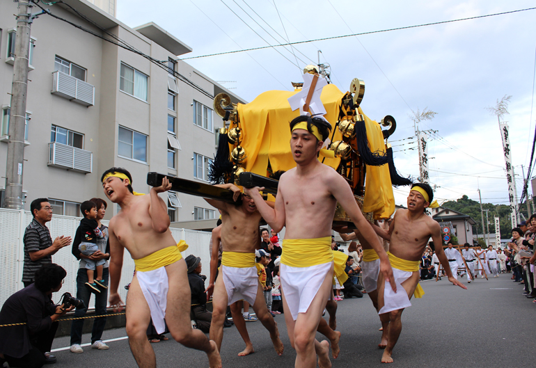 勝岡八幡神社春季大祭