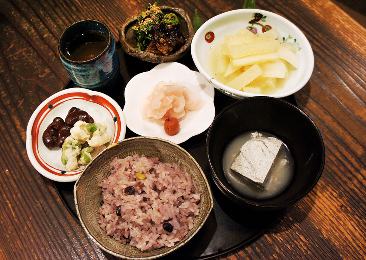 茶房ひょん
