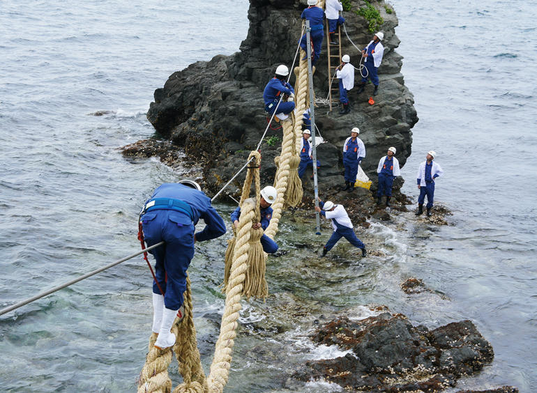 北条祭り大しめ縄