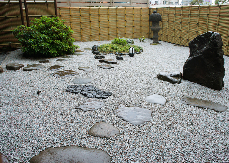 温泉旅館どうごや