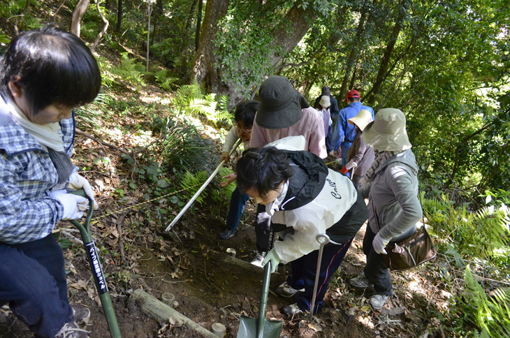 黒岩城登山から始める忽那水軍歴史の旅