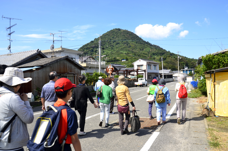 船踊りとウォーキングと祭り寿司